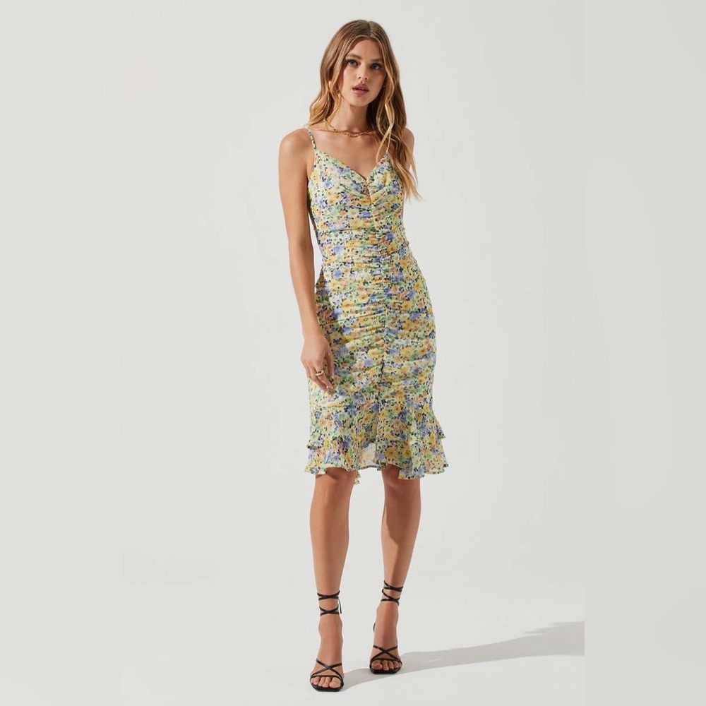 NWT ASTR the Label Tawny Floral Sleeveless Ruched Midi Dress